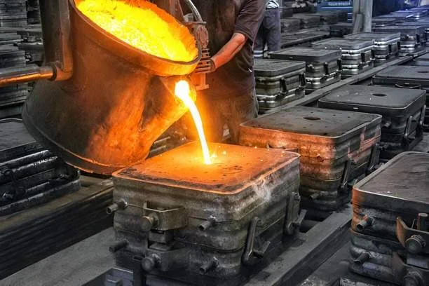 Molde de fundición para mejorar los desechos producidos por el exceso de material.